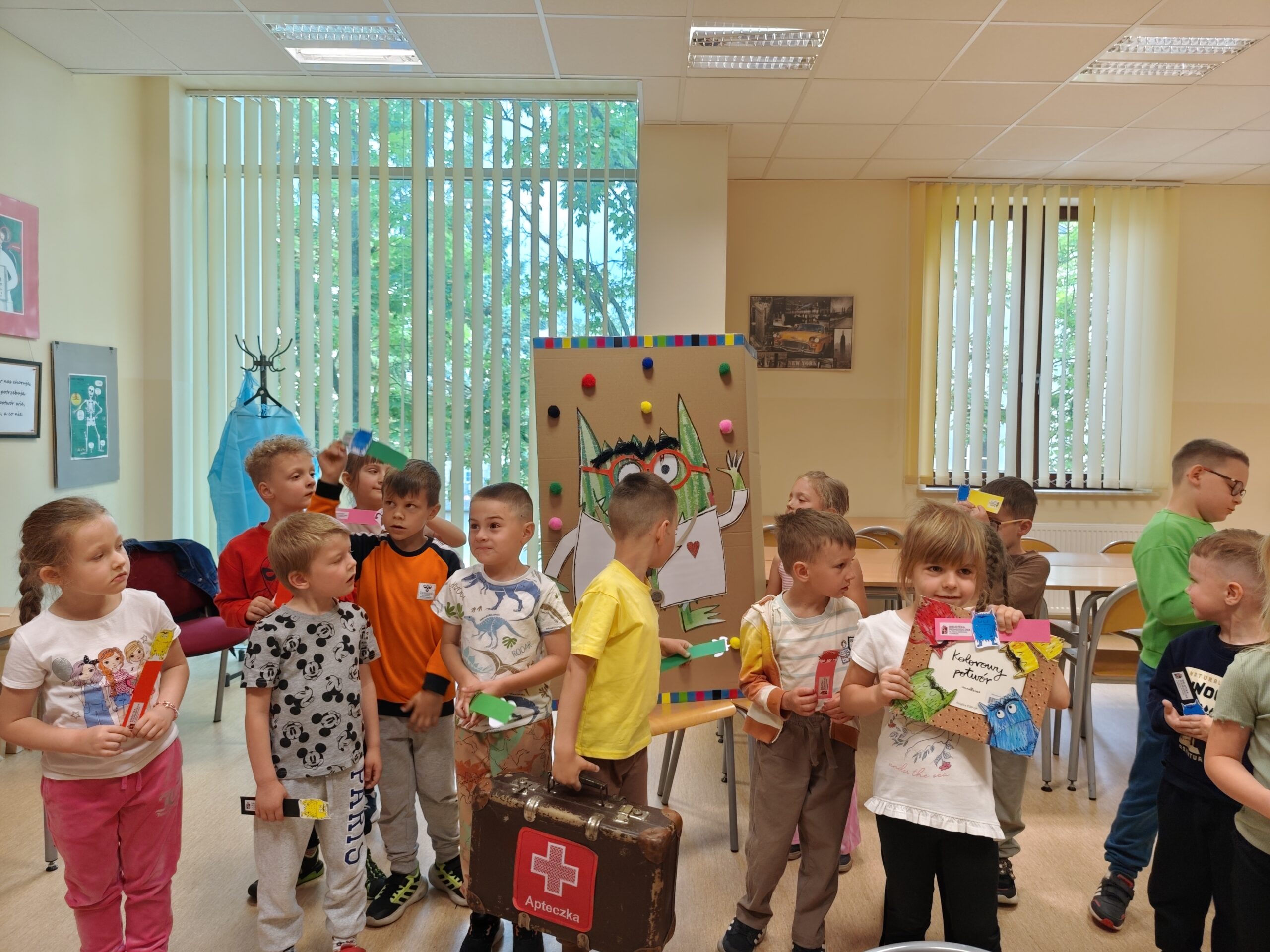 Kolorowy Potwór wie, co pomoże, a co nie