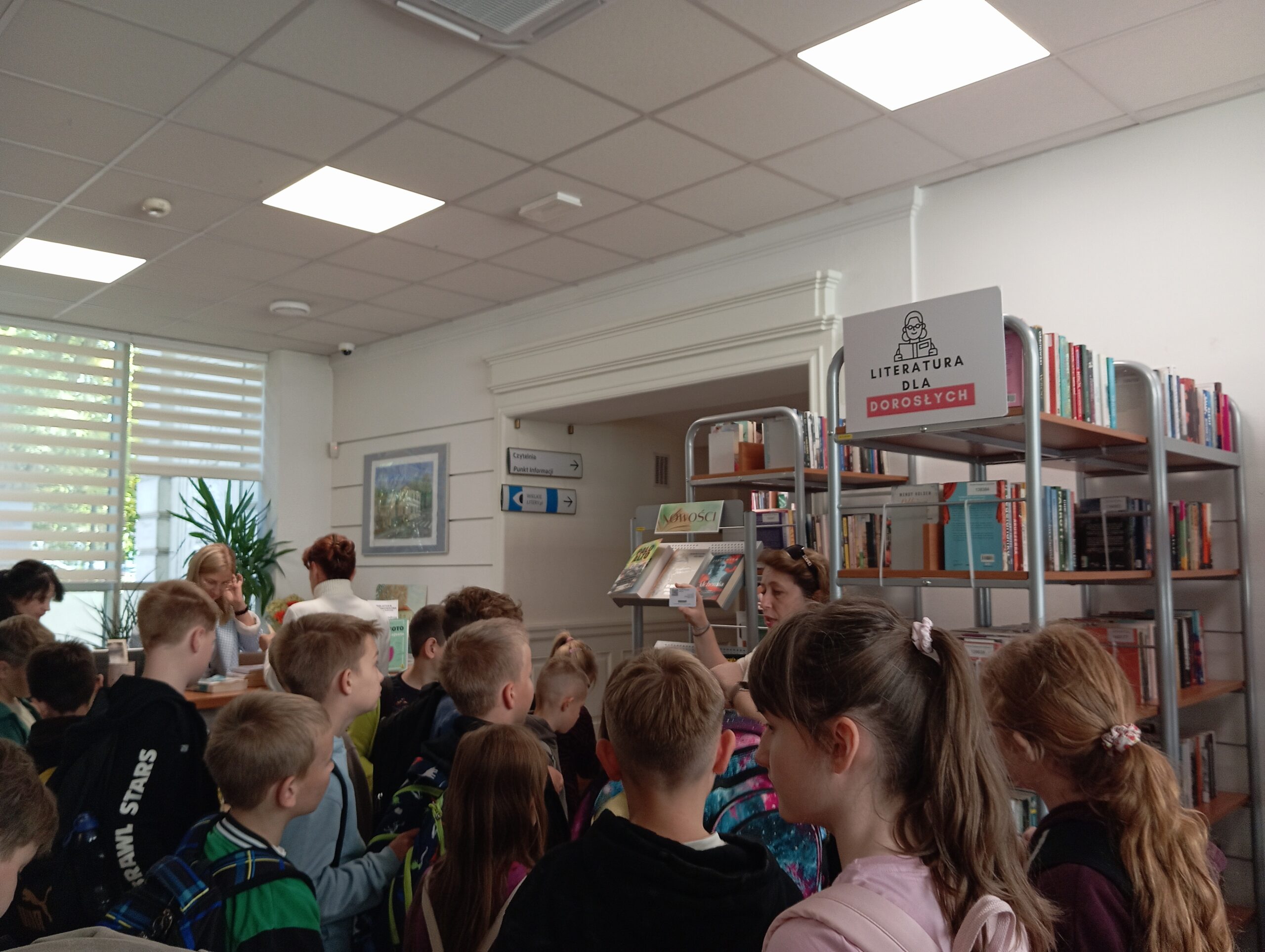 Biblioteczni odkrywcy poznali bibliotekę i jej zbiory